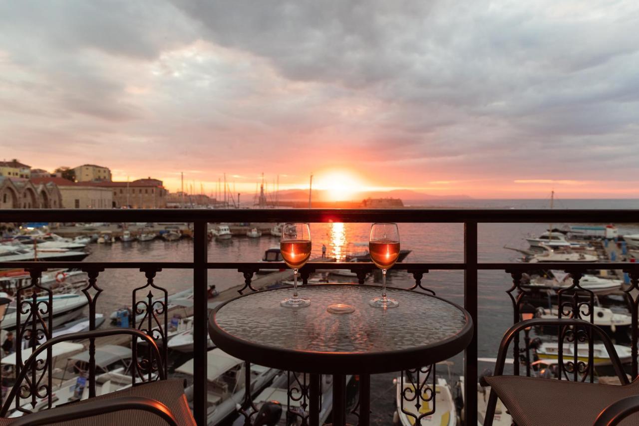 Destino Home Overlooking The Venetian Port Of Chania Chania  Exteriör bild