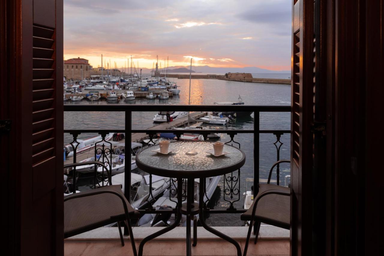 Destino Home Overlooking The Venetian Port Of Chania Chania  Exteriör bild